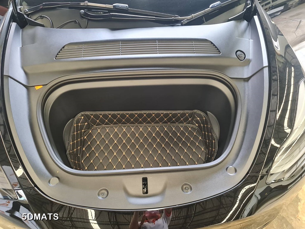 พรมปูพื้นรถยนต์ 7D TESLA MODEL Y (2021-28) พรม7D QJ VIP เสริมใยดักฝุ่น หนาพิเศษ เต็มคัน