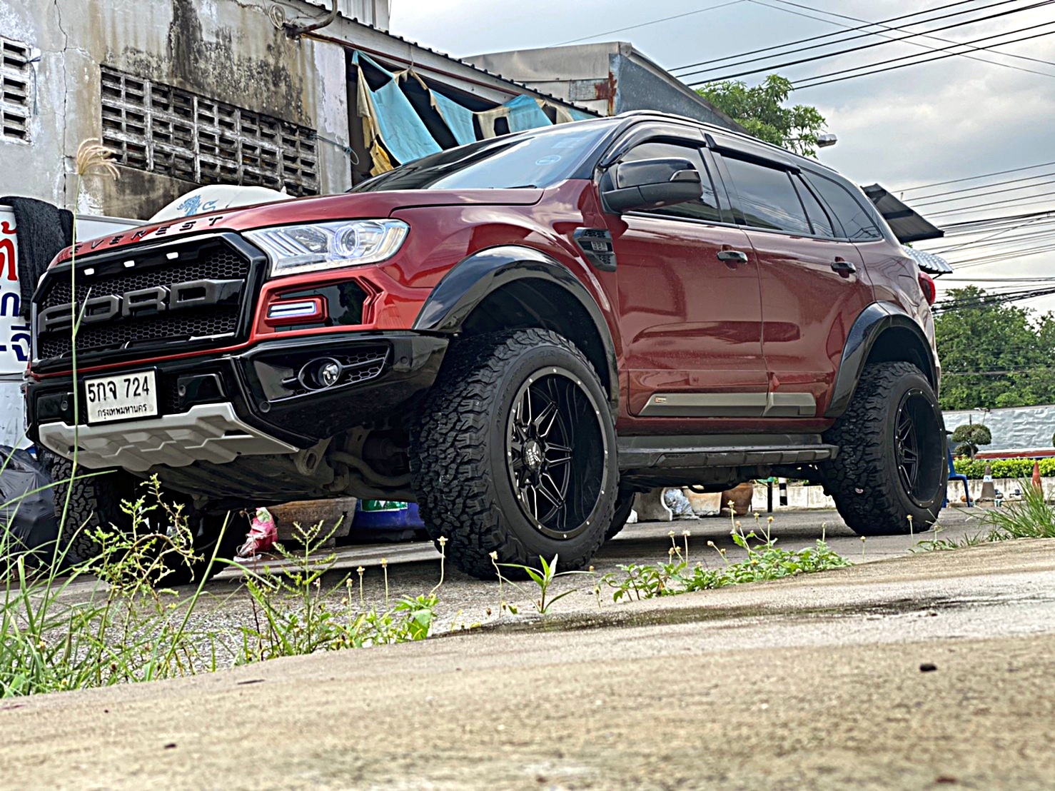FORD EVEREST จัดทรงเมกาที่ STEP9