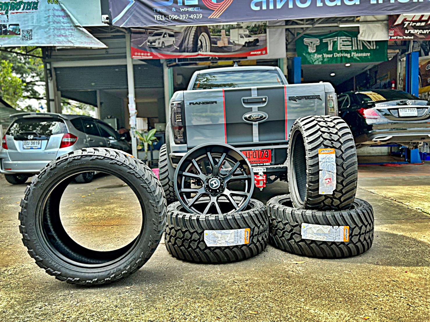 FORD RAPTOR ทรงเมกา่ ล้อ HOSTILE H113