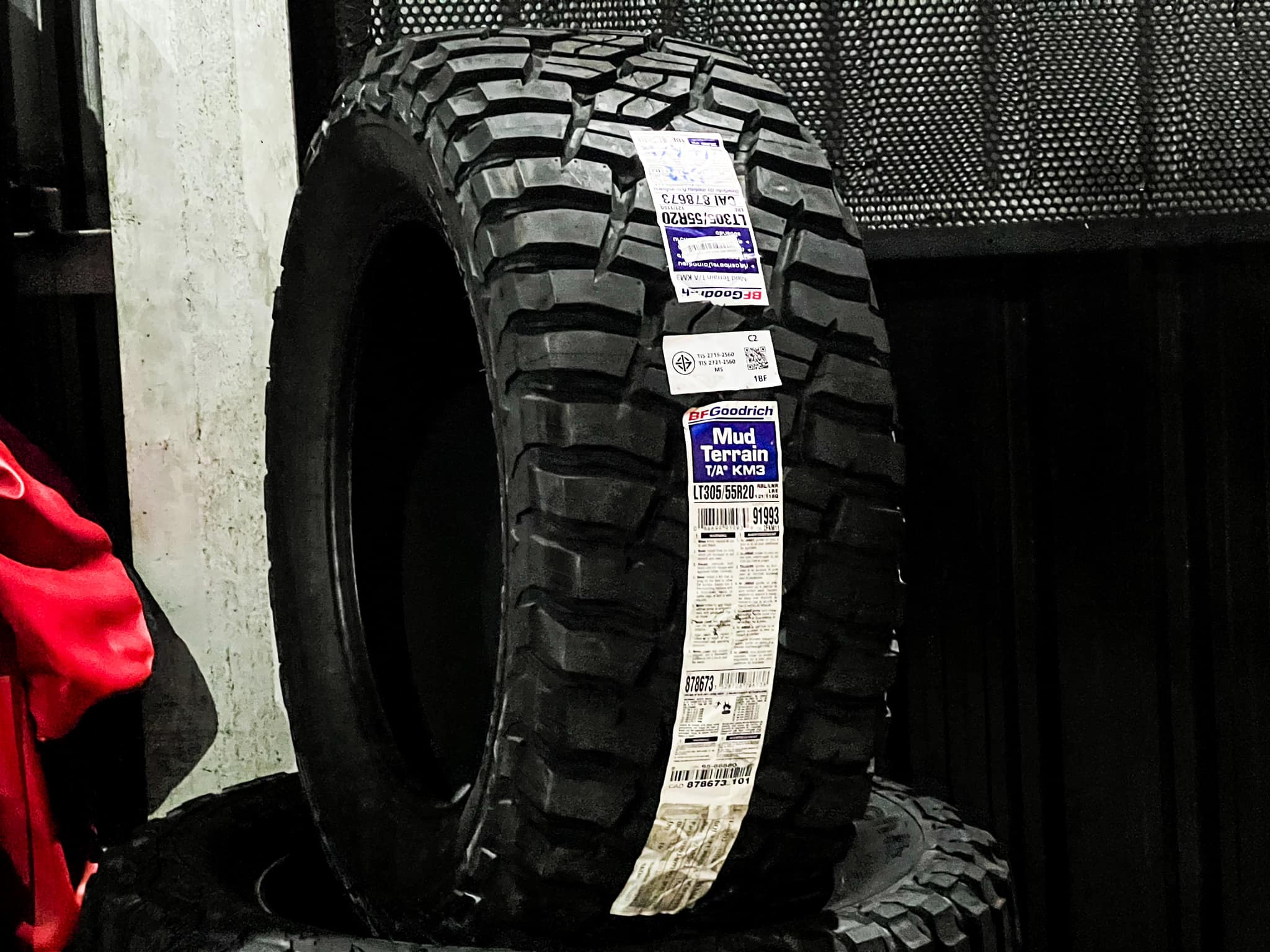 ยาง BF GOODRICH KM3 305/55-20 ยาง USA ที่ STEP9