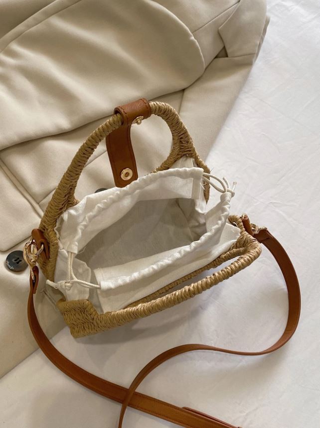 กระเป๋าสะพายข้างผู้หญิง แฟชั่นวัยรุ่นสไตล์เกาหลี สายหนัง ⭐