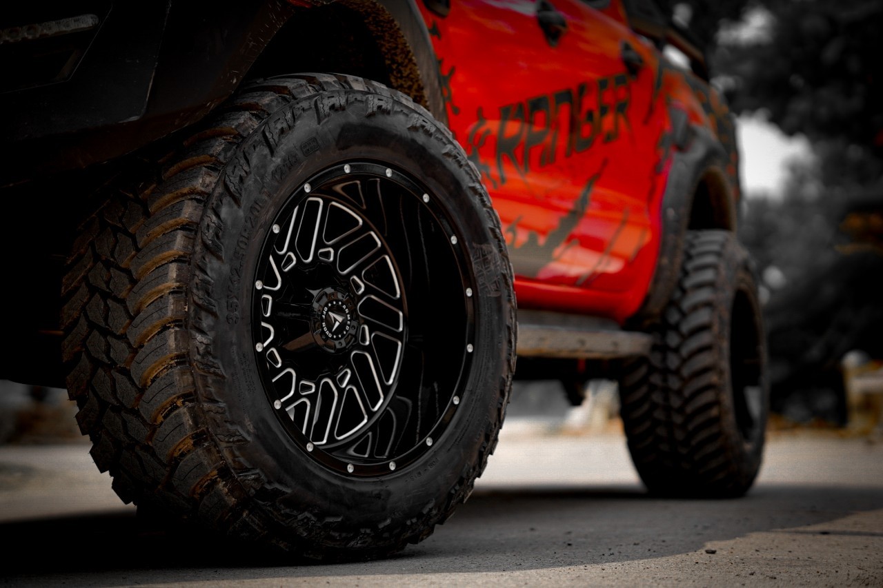 FORD RANGER แต่งทรงเมกาที่ STEP9