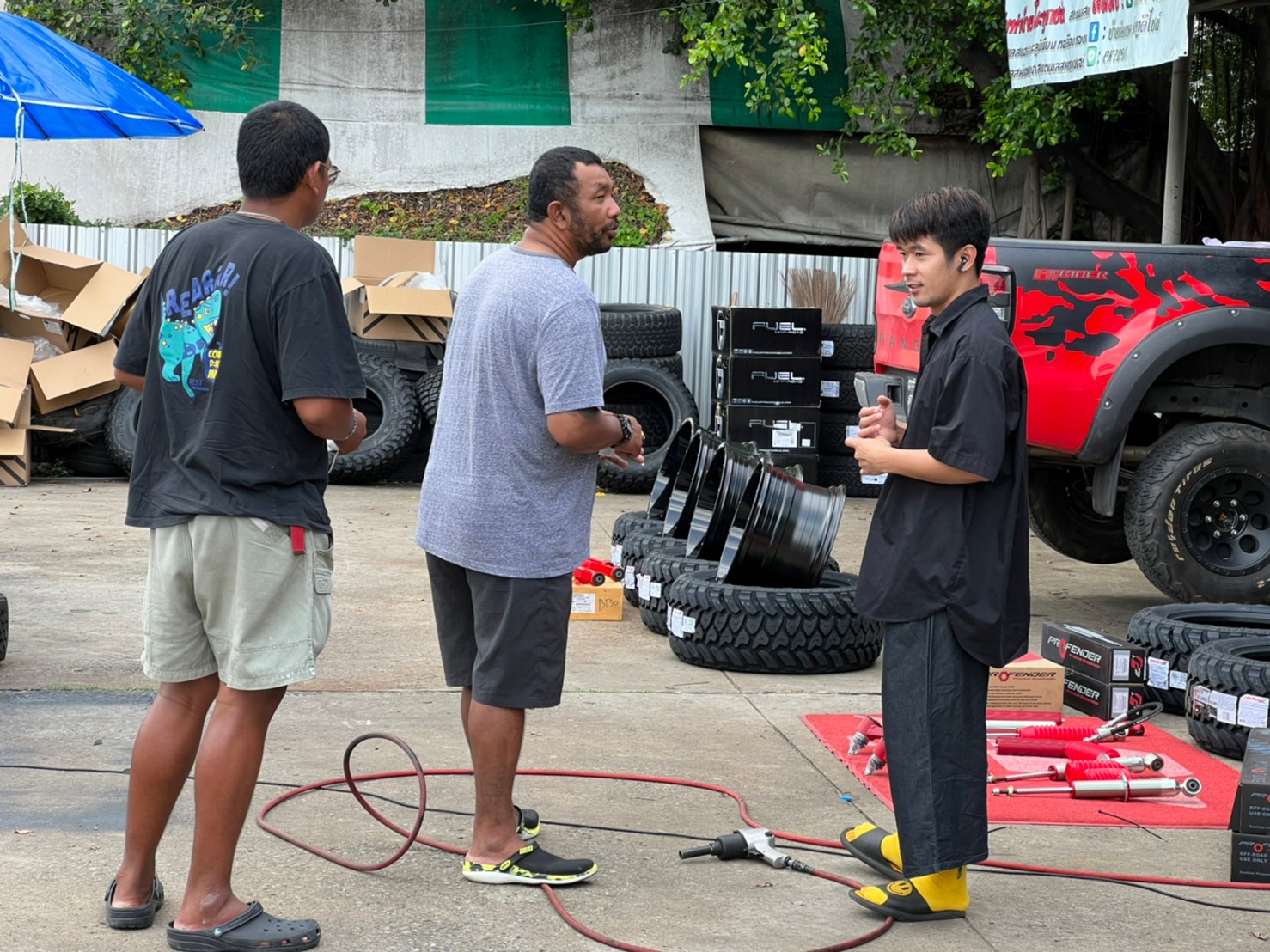 FORD_RANGER_ทรงเมกาจองคิวมาจากลำพูน