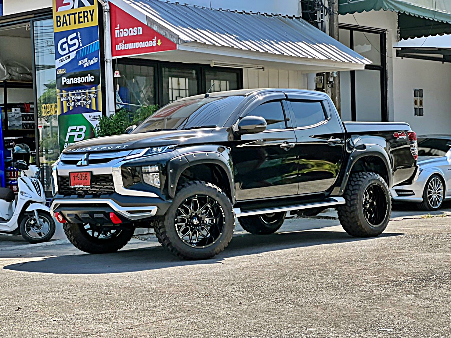 TRITON ทรงเมกา ล้อ FORCE ที่ STEP9