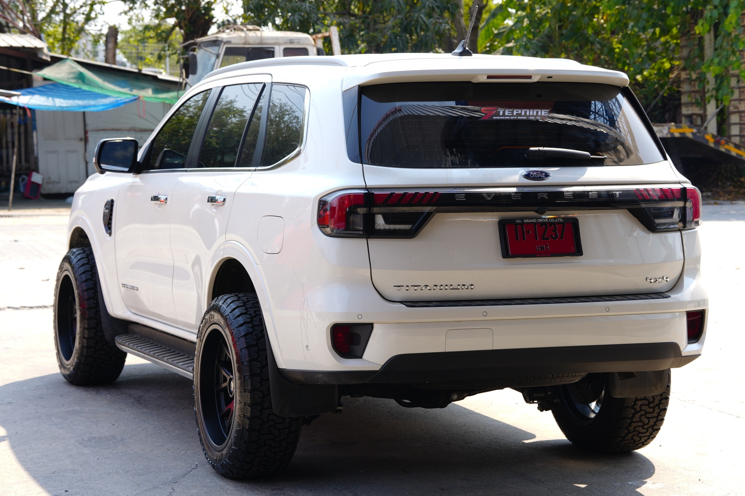 ชุดแต่ง FORD EVEREST TITANIUM