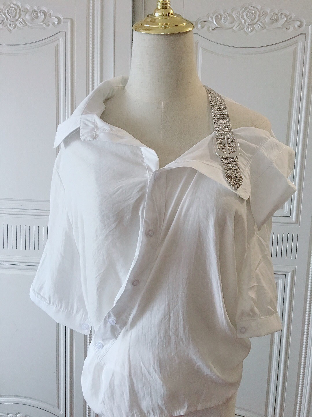 เสื้อเชิ้ตแต่งเพชร