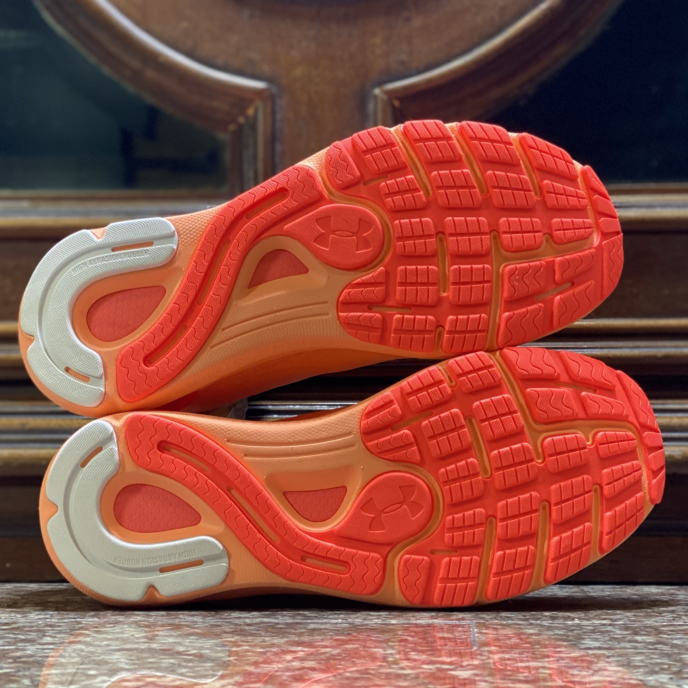 รองเท้าวิ่ง Under Armour HOVR Sonic 6 ’Orange’ Women (W8/8.5/9.5US)