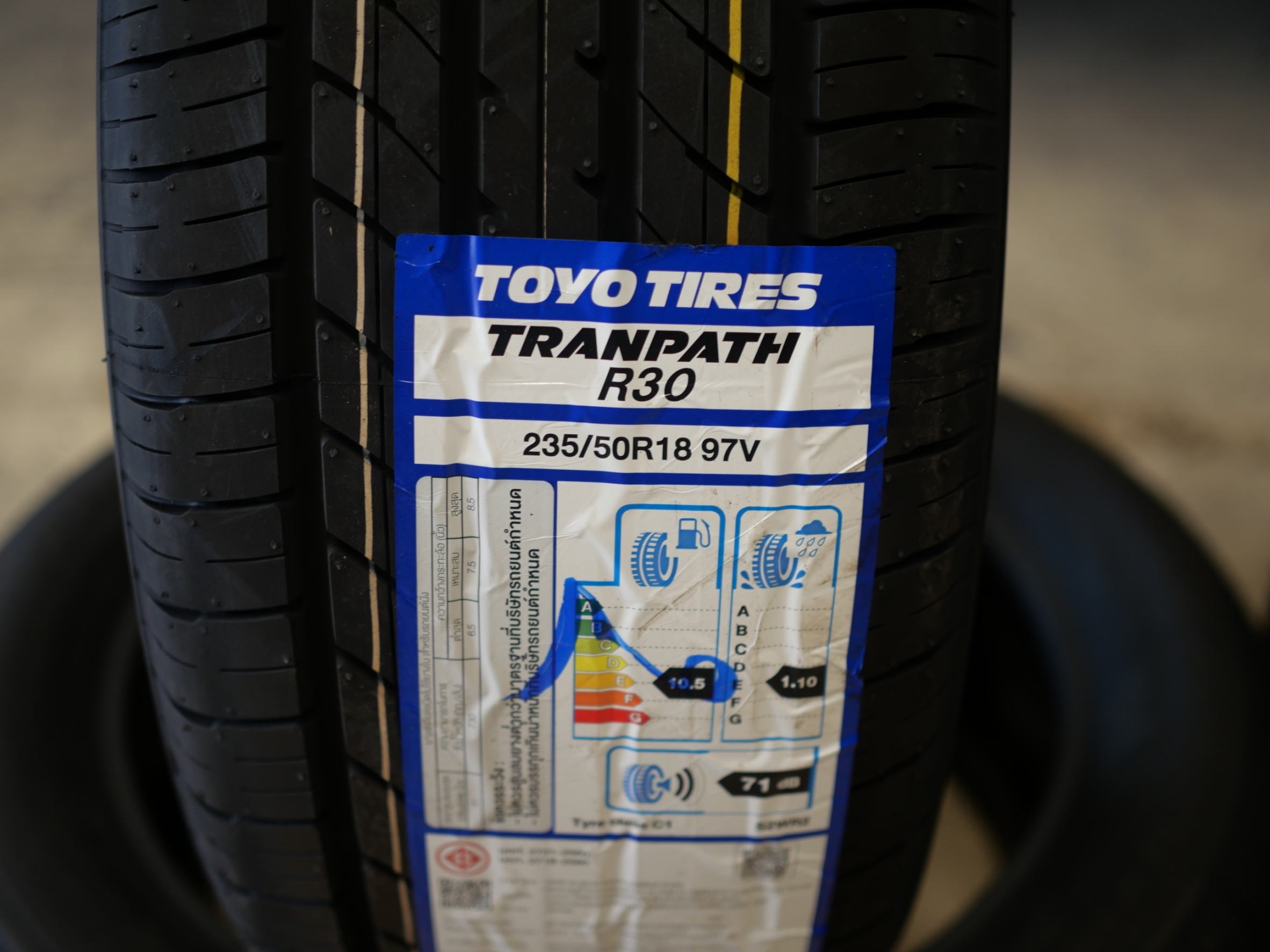 ยาง TOYO TRANPATH R30 235/50R18 97V ยางญี่ปุ่น ปี 24 ยางใหม่คุณภาพ