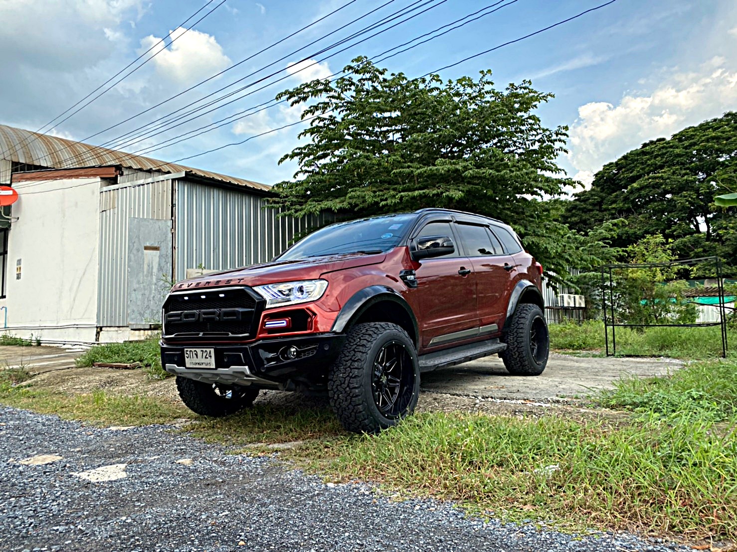 FORD EVEREST จัดทรงเมกาที่ STEP9