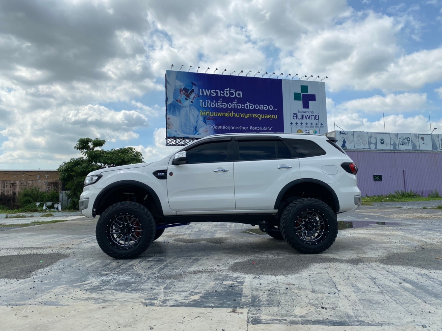 FORD EVEREST ยก6นิ้ว จัด FULLSET ที่ STEP9