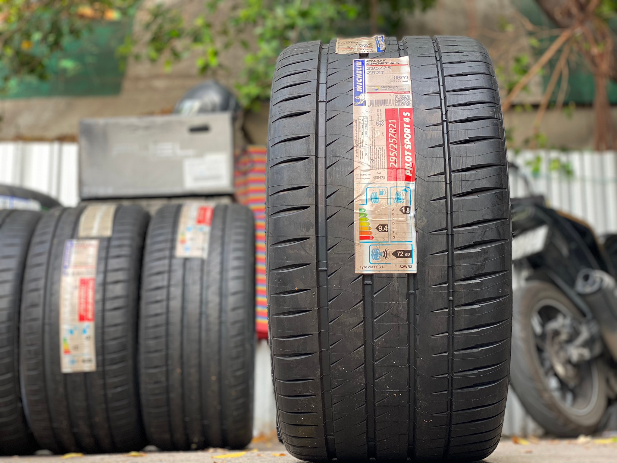 MICHELIN PILOT SPORT4S 295/25-21 ราคาถูกสั่งได้ทุกรุ่นที่ STEP9