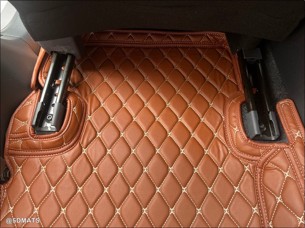 พรมปูพื้นรถยนต์ 6D TOYOTA VELOZ 2022 พรม6D เกรดA เข้ารูป รวมแผ่นท้าย ปิดเบาะ เต็มคัน