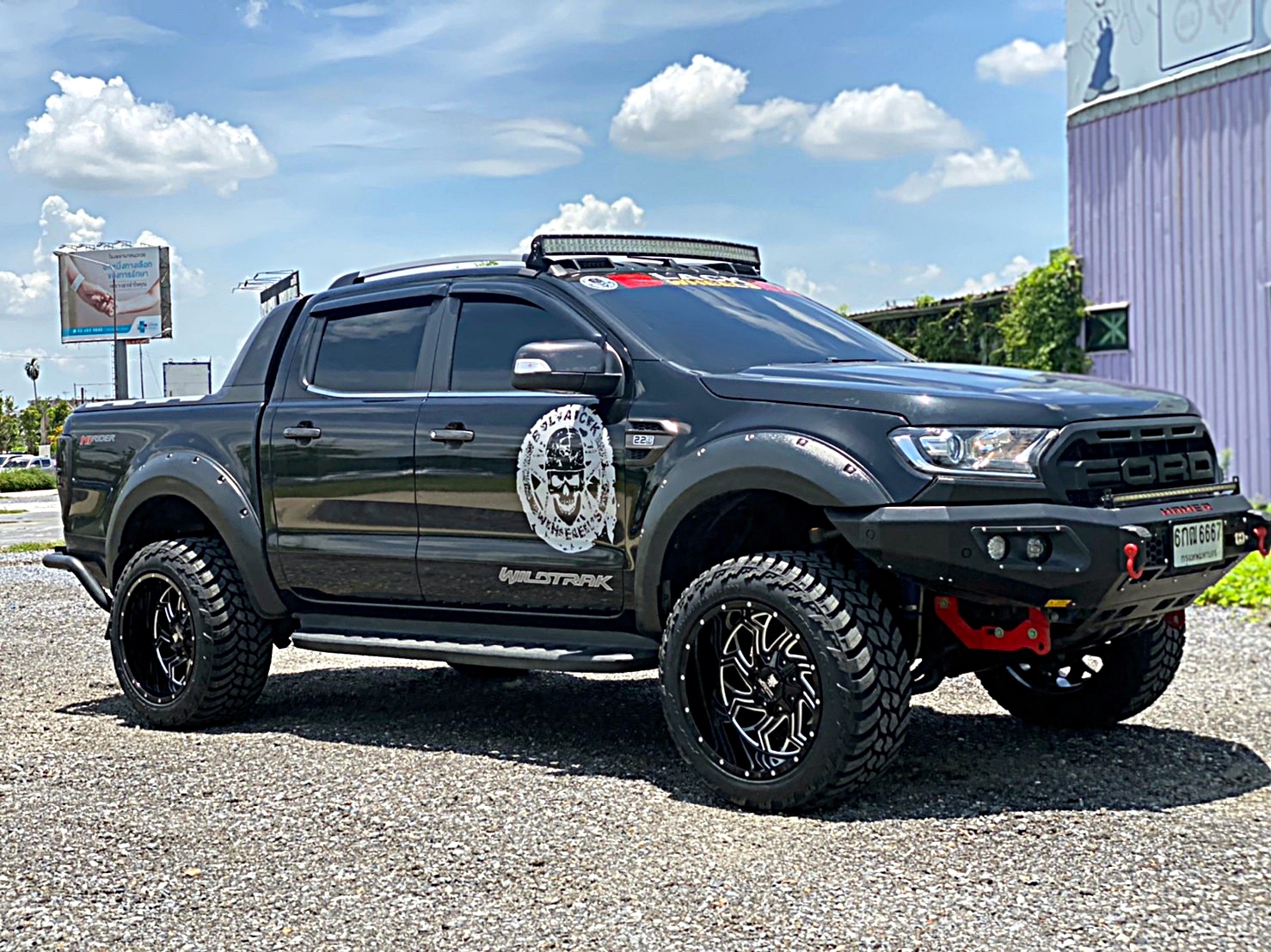 FORD WILDTRACK ทรงเมกา