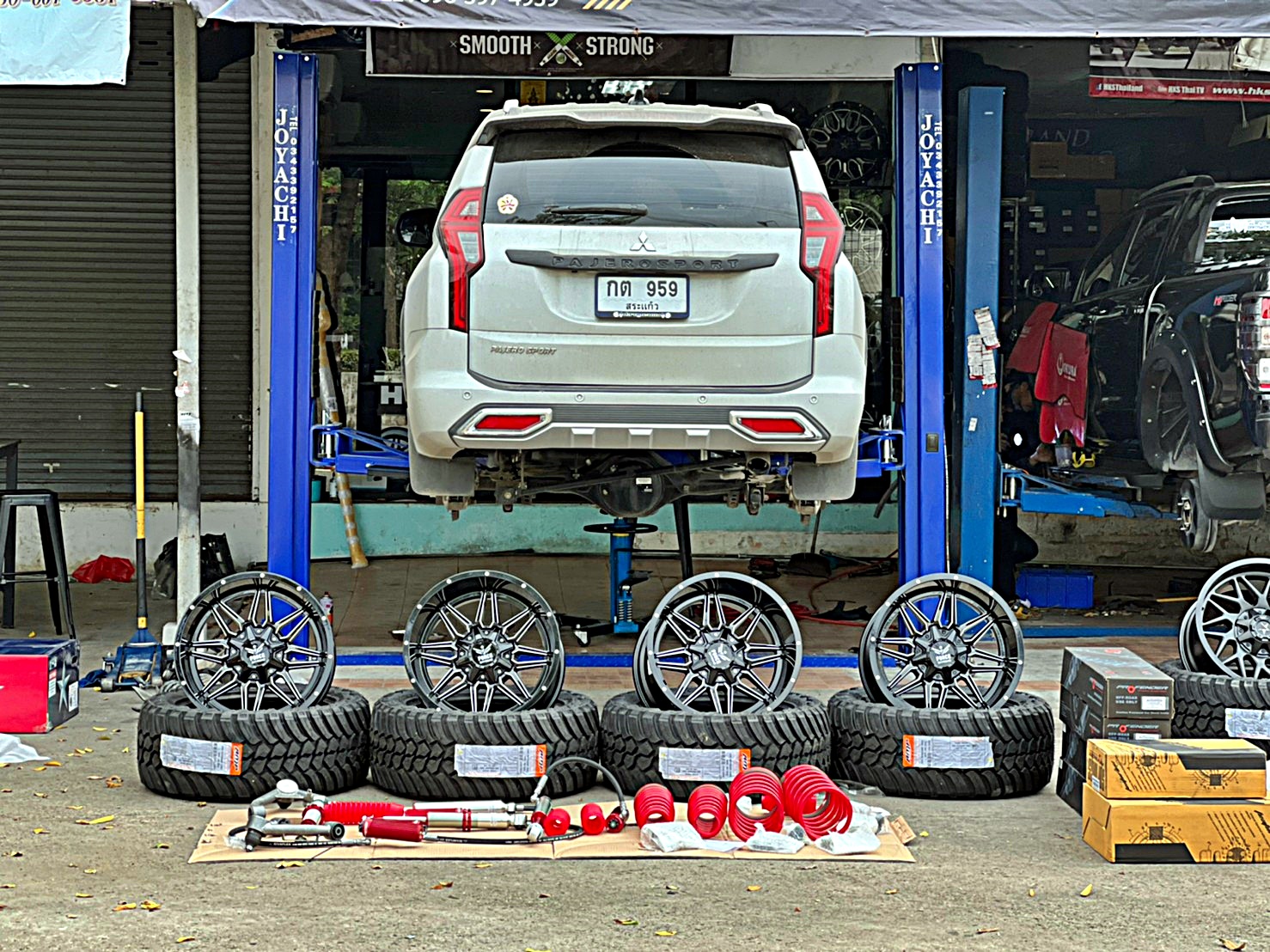 PAJERO SPORT ทรงเมกา ที่ STEP9