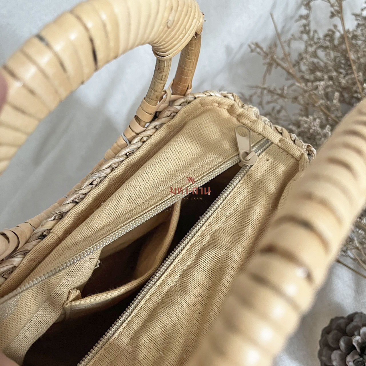 กระเป๋าถือ กระเป๋าสาน กระเป๋าผักตบชวา กระเป๋าผู้หญิง กระเป๋ามินิมอล 💐