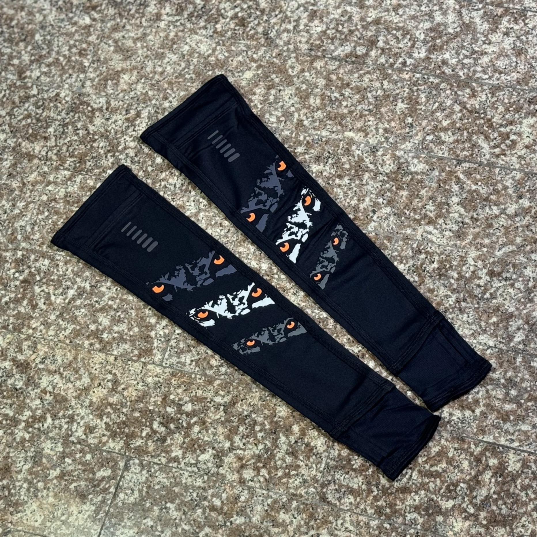 ปลอกแขน Under Armour Arm Sleeve ‘LIMITED’ (S/M)