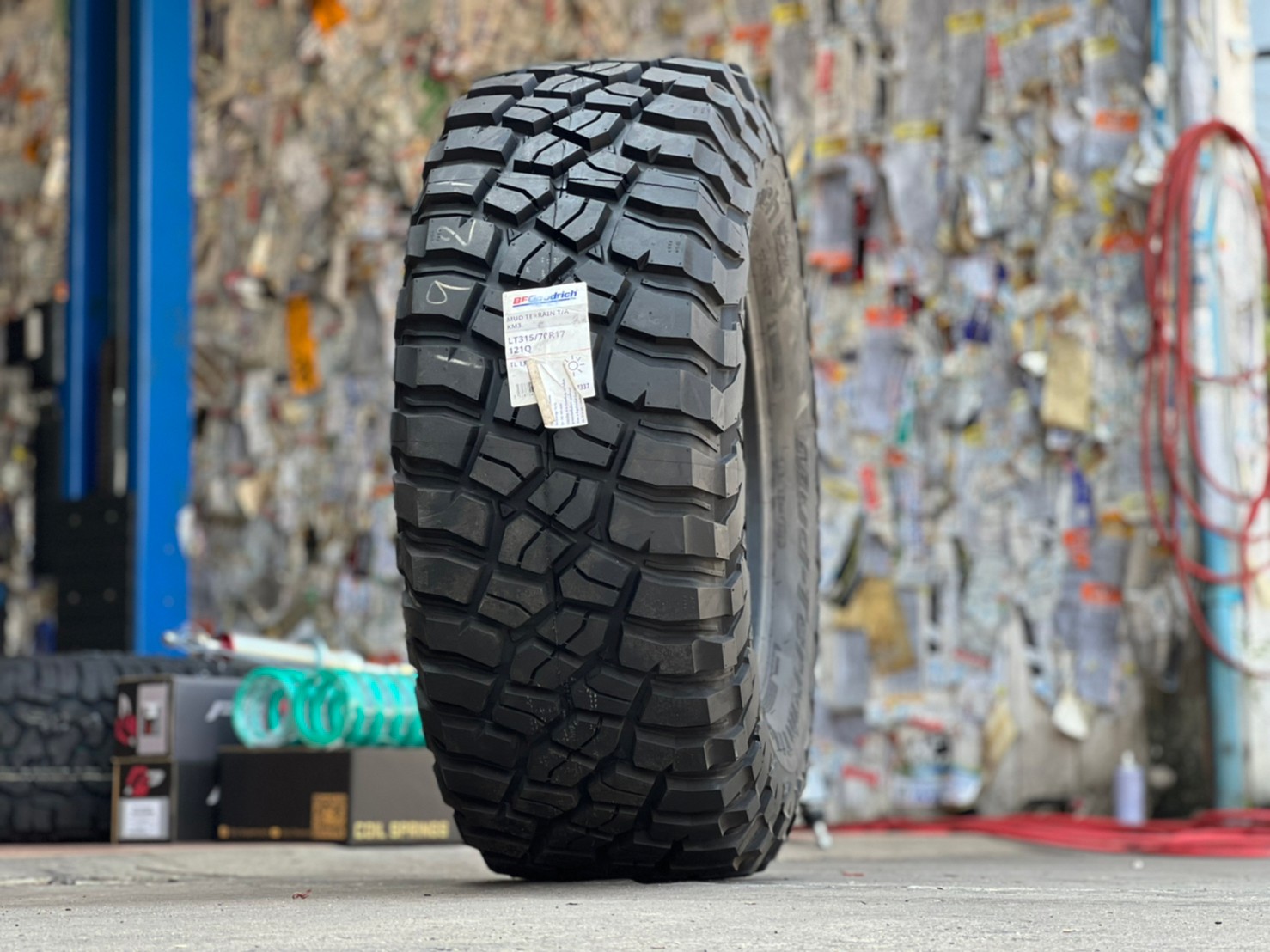 BF GOODRICH KM3 315/70-17 ราคาถูก ต้อง STEP9 เท่านั้น