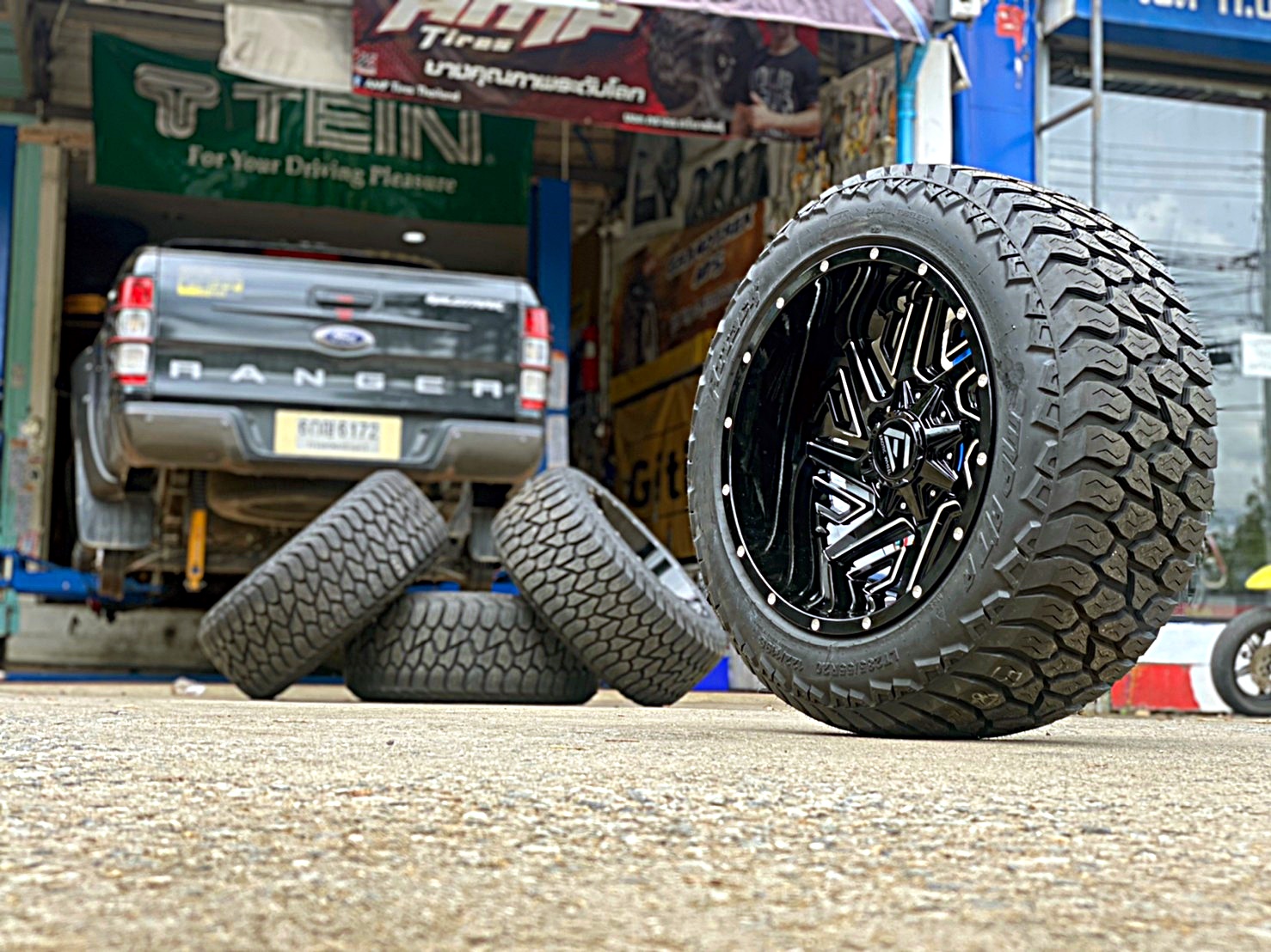 FORD WILDTRAK จัดทรงเมกาที่ STEP9