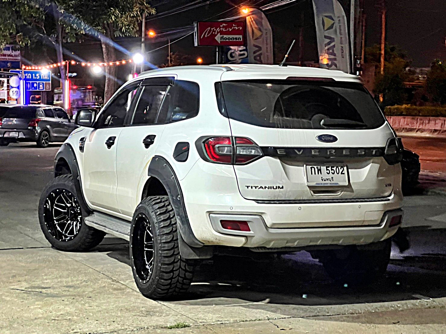 FORD_EVEREST_จันทบุรี จัดทรงเมกาที่ STEP9