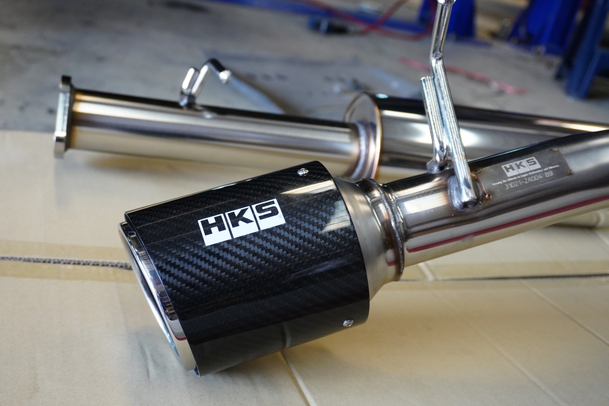 ติดตั้งเรียบร้อย ท่อ HKS จากญี่ปุ่น Carbon TAIL (Single) 𝙃𝙆𝙎 𝙇𝙀𝙂𝘼𝙈𝘼𝙓 𝙁𝙊𝙍𝘿 𝙀𝙑𝙀𝙍𝙀𝙎𝙏 ท่อเด