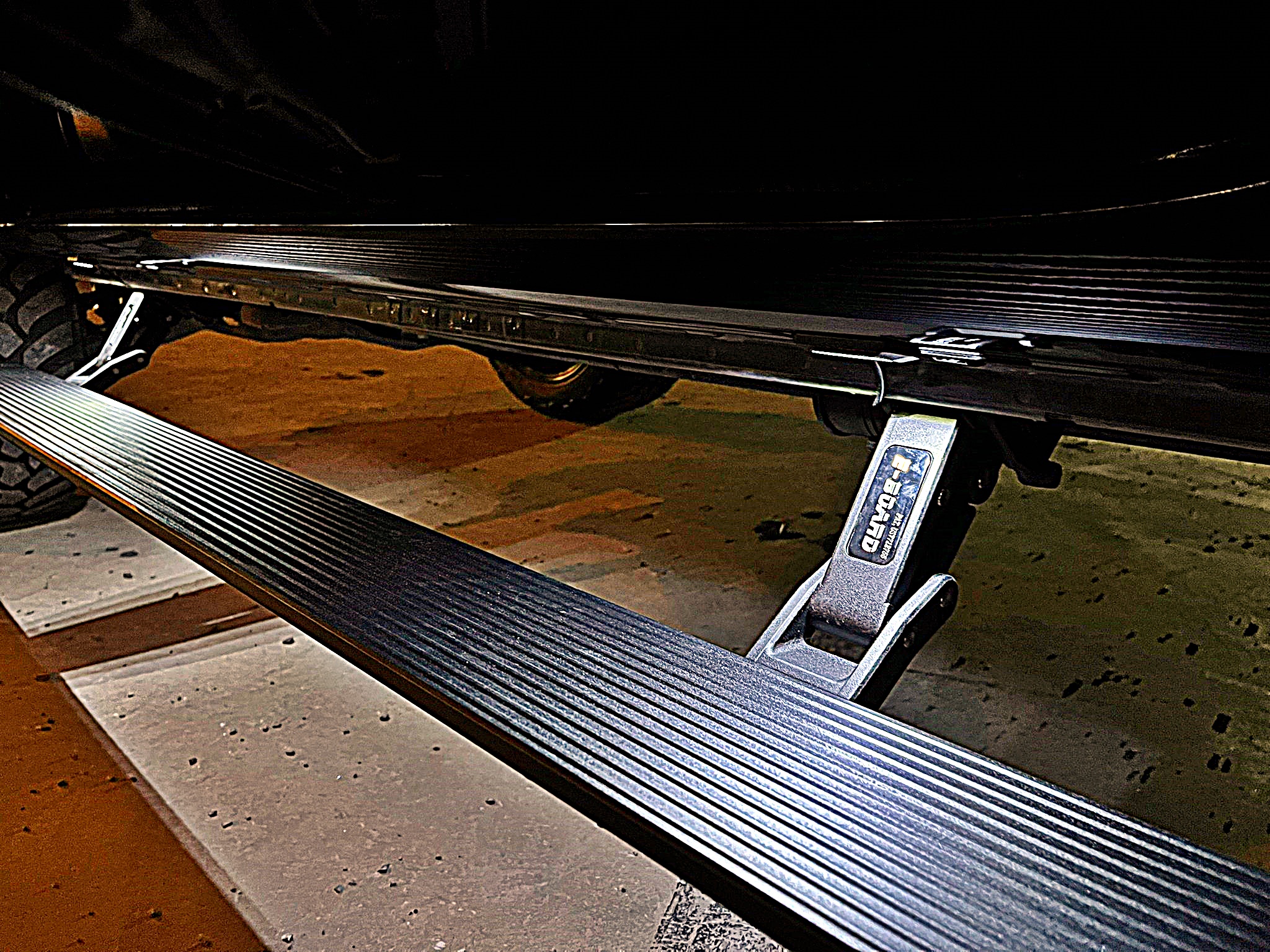 TRITON ทรงเมกา ที่ STEP9