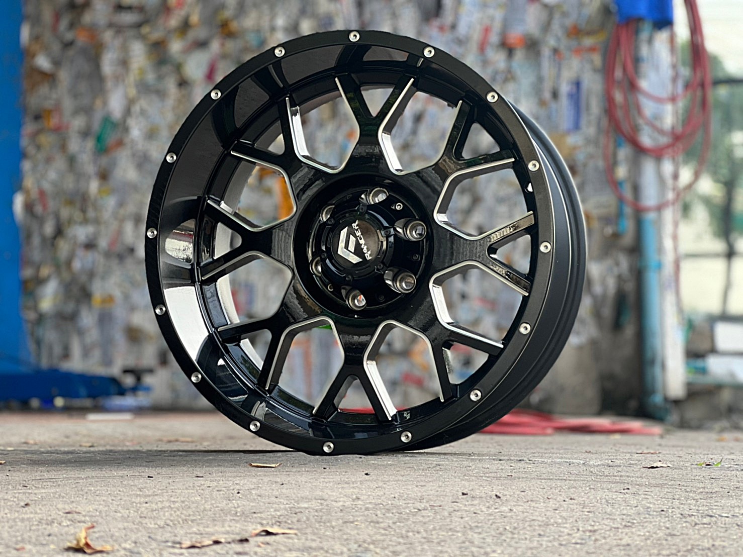 ชุดละ 45900-49900 ปกติ 75000 ขอบ20 ทรงเมกา ล้อคู่ยาง LINGLONG CROSSWIND 285/55-20