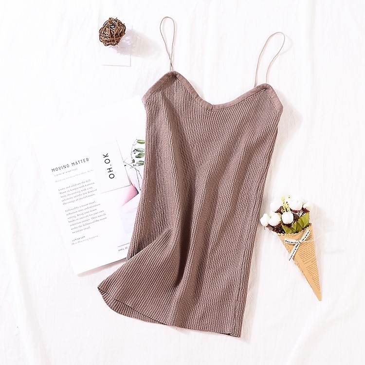 เสื้อสายเดี่ยวไหมพรม