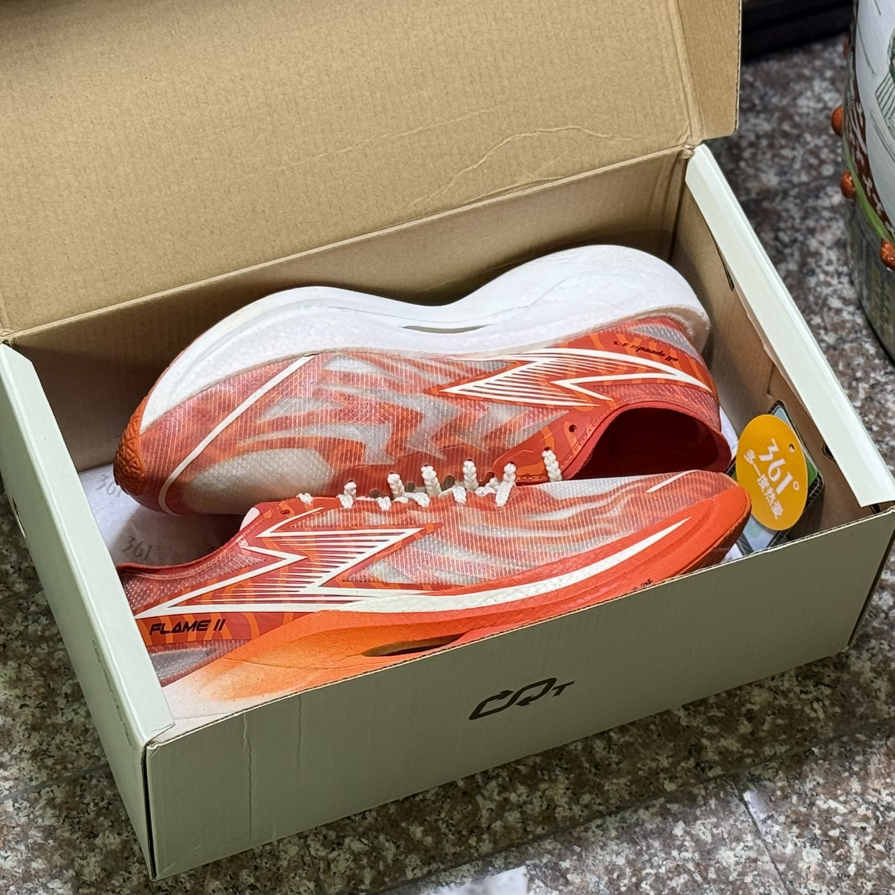 รองเท้าวิ่ง 361 Degrees Flame 2.0 ‘RED’ #มือ2 (M11US)