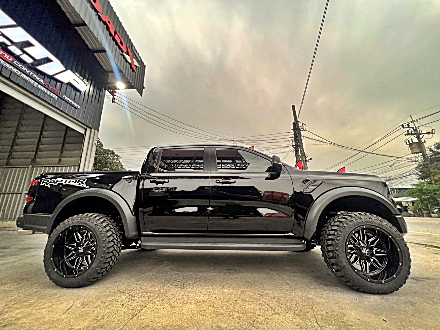 FORD RAPTOR NEXTGEN V6 ทำทรงเมกาที่ STEP9