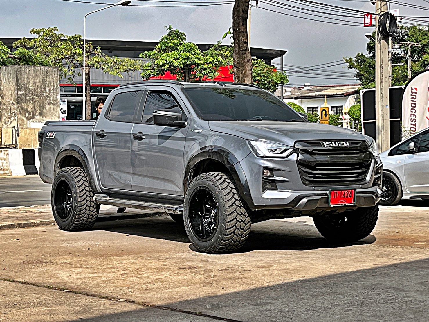 D-MAX ทรงเมกา จากอุธยา