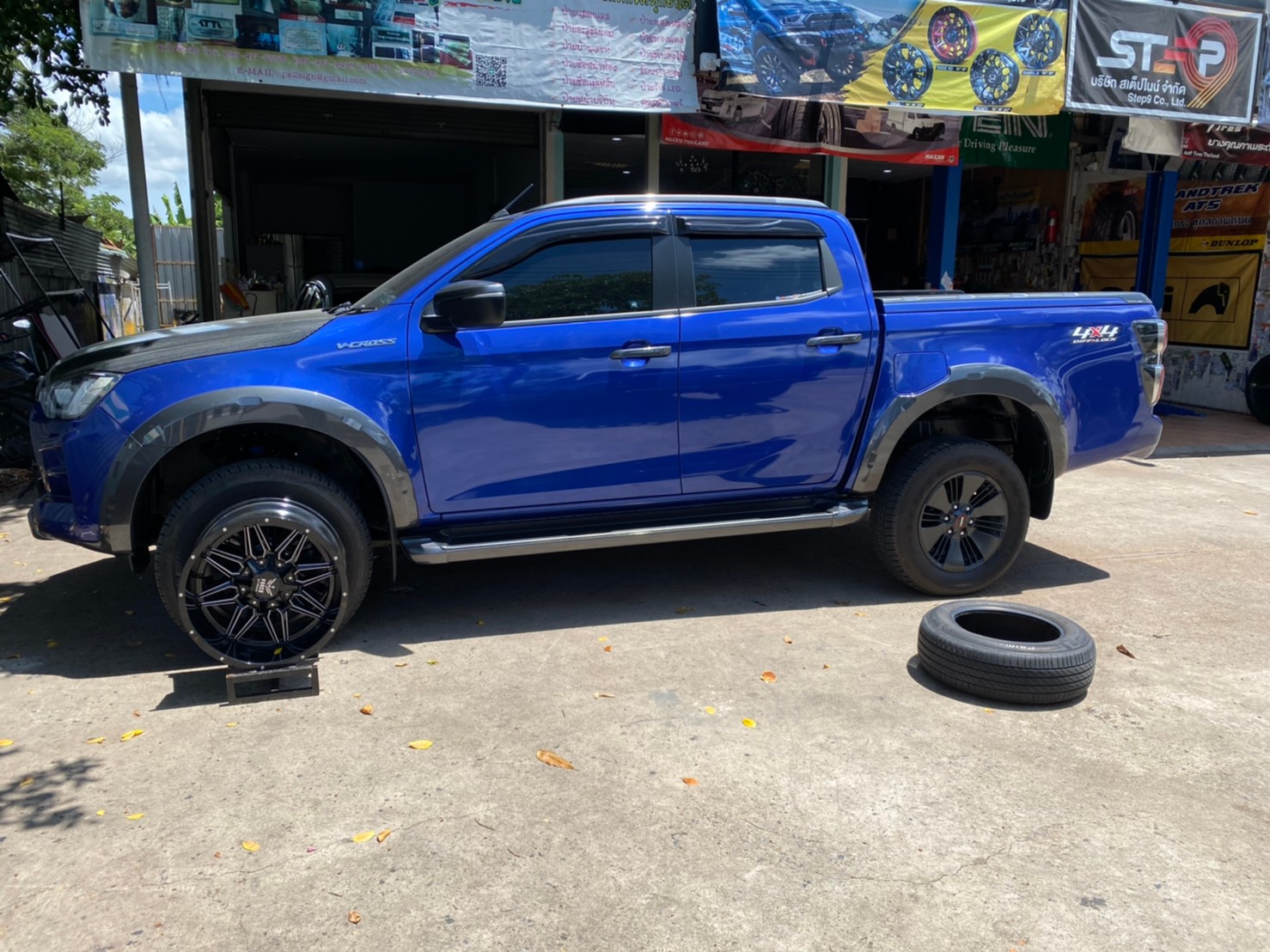 D-MAX ทรงเมกา จัดชุดหล่อที่ STEP9