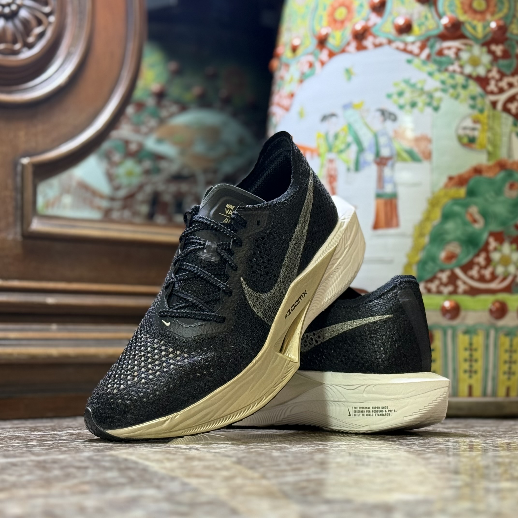 รองเท้าวิ่ง Nike ZoomX Vaporfly Next% 3 (M10/10.5US)