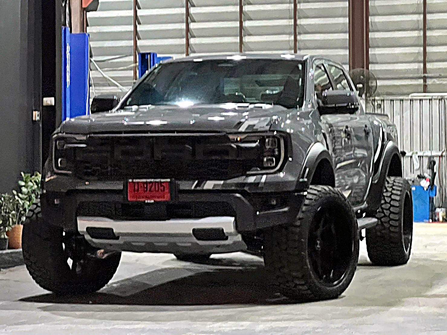 ส่งงาน RAPTOR V6 หล่อจบ ที่ Step9 ล้อแท้ HOSTILE H113