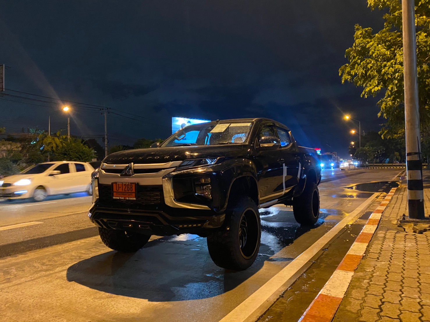 TRITON 4X4 จัดทรงเมกา