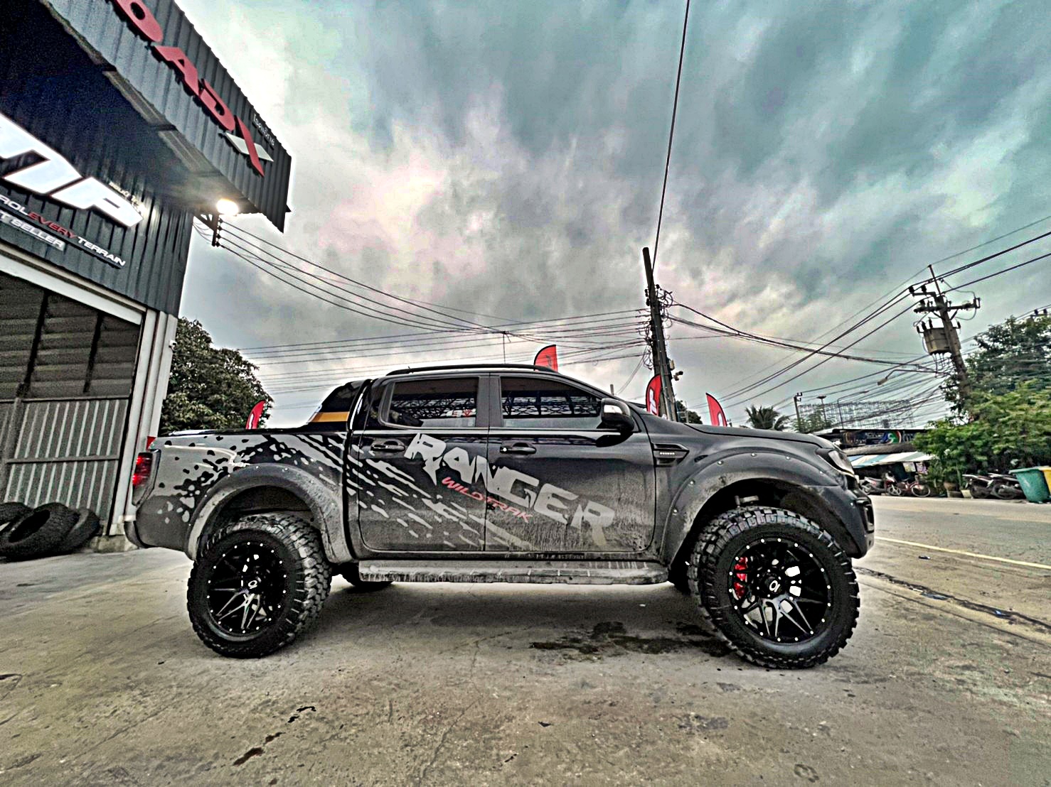 #FORD_RANGER_จองคิวมาจากขอนแก่น แต่งเมกาที่ STEP9