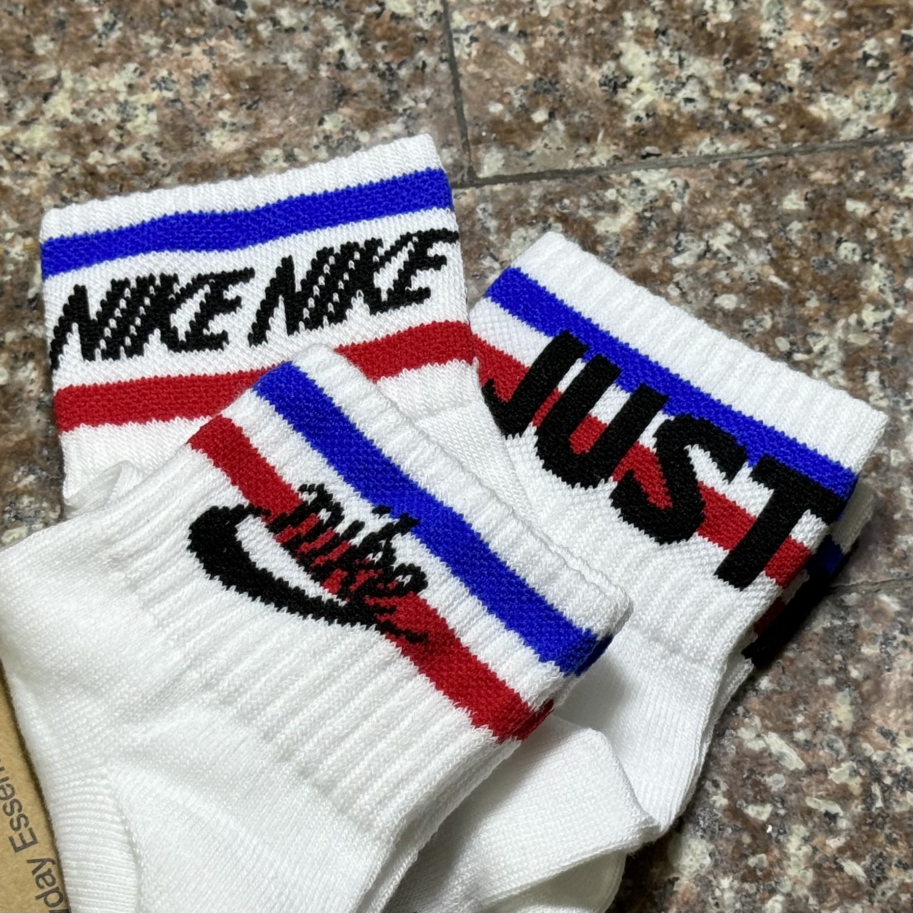 ถุงเท้า Nike EveryDay Essential Graphic Socks #แพค3คู่ (L)