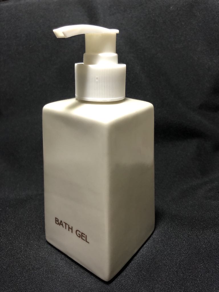 ขวดเซรามิค Bath Gel ทรงเหลี่ม หัวปั้ม
