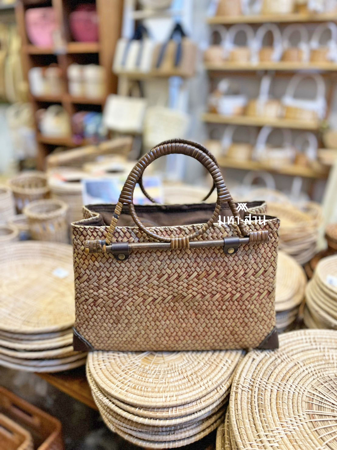 กระเป๋ากระจูด กระเป๋าผ้าไทย ทรงจีบตรง ของฝากผู้ใหญ่ 🥫