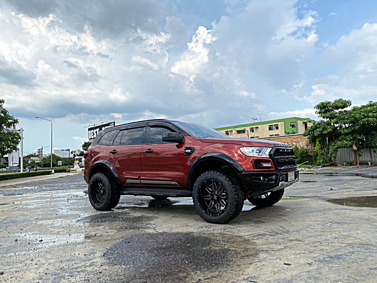 FORD EVEREST จัดทรงเมกาที่ STEP9