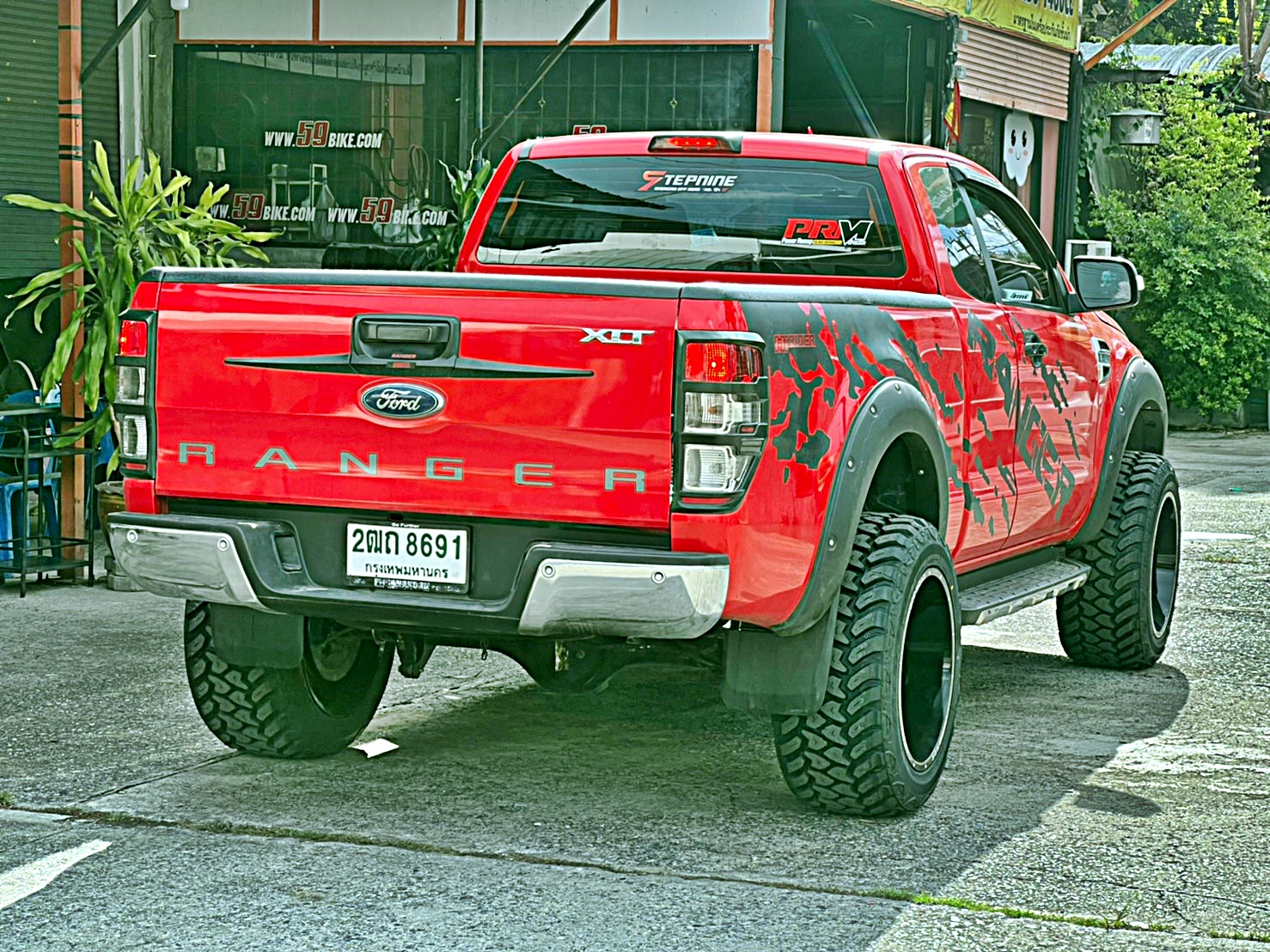 FORD_RANGER_ทรงเมกาจองคิวมาจากลำพูน