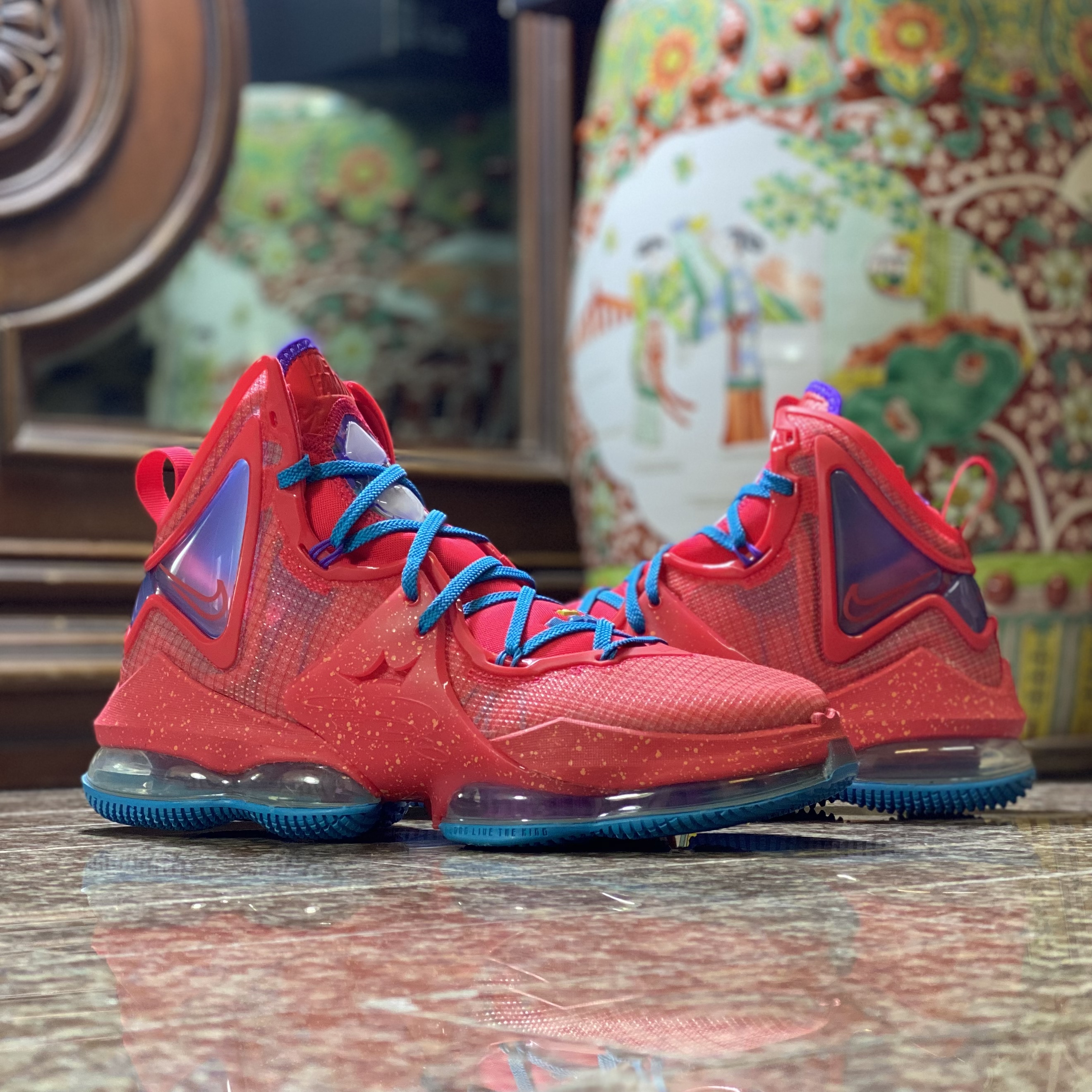 รองเท้าบาส Nike LeBron XIX ‘BRED’ (M9US)