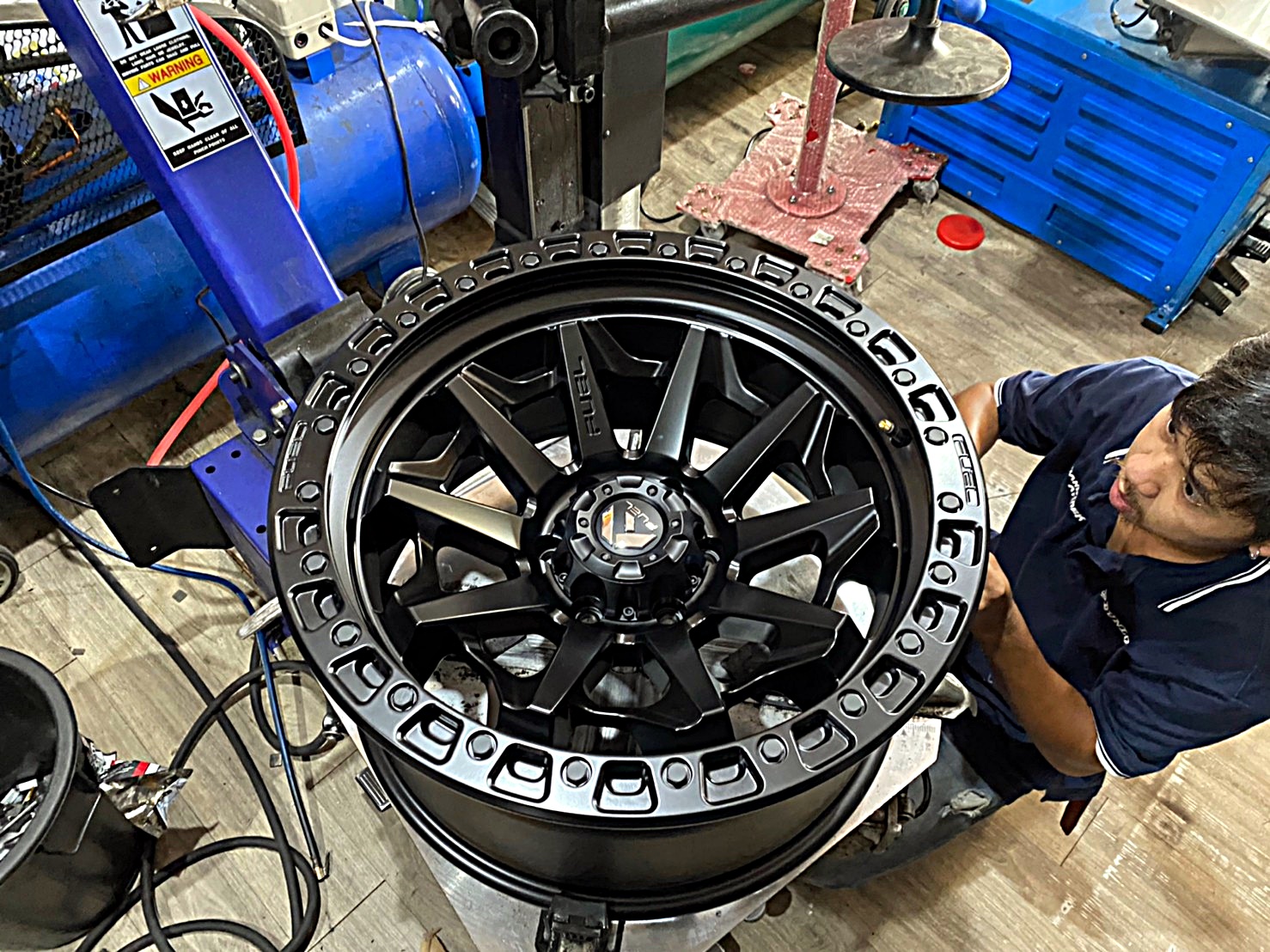 FORD RAPTOR ล้อ FUEL COVERT ขอบ20