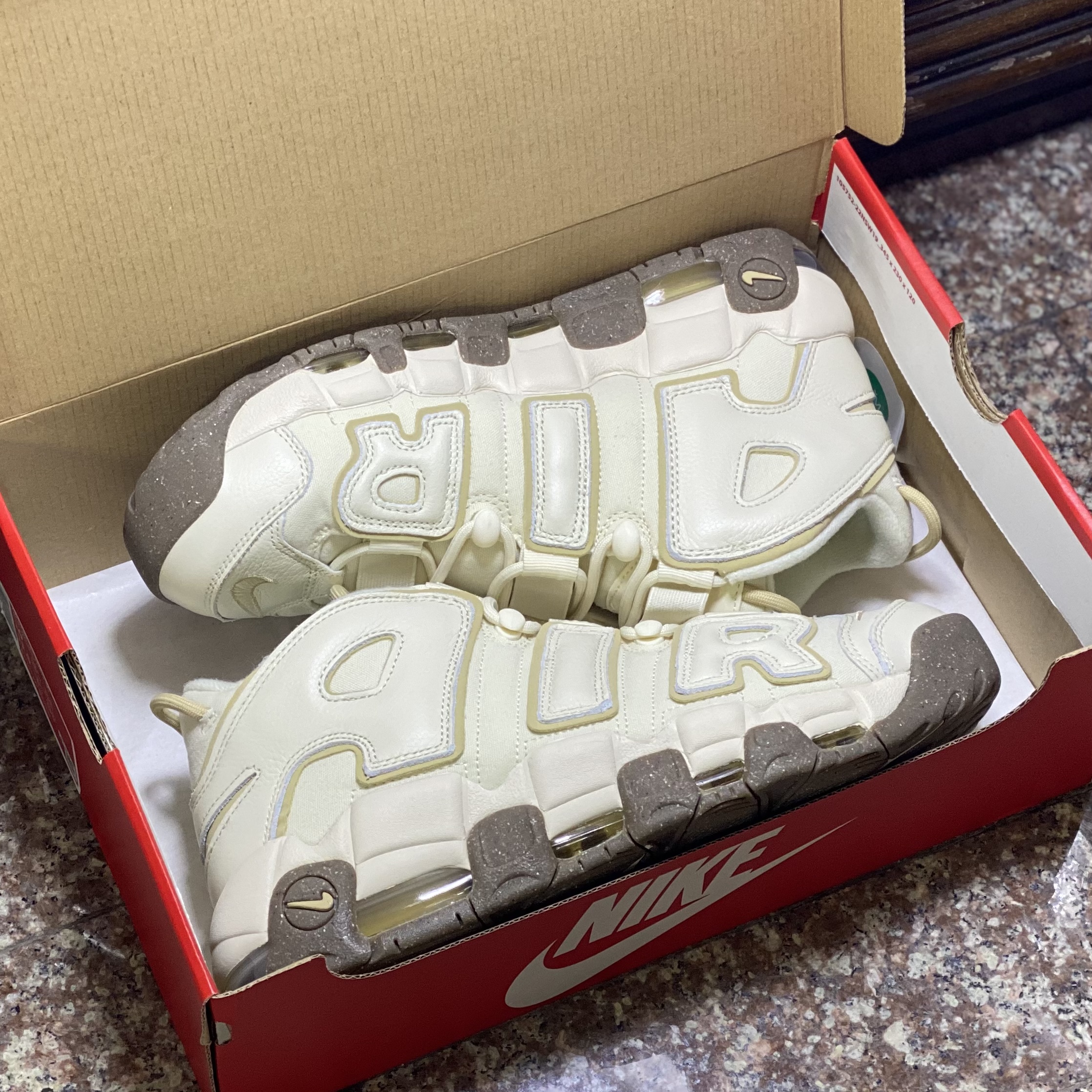รองเท้า Nike Air More Uptempo ‘96 ‘TEAM GOLD’ (M9US)
