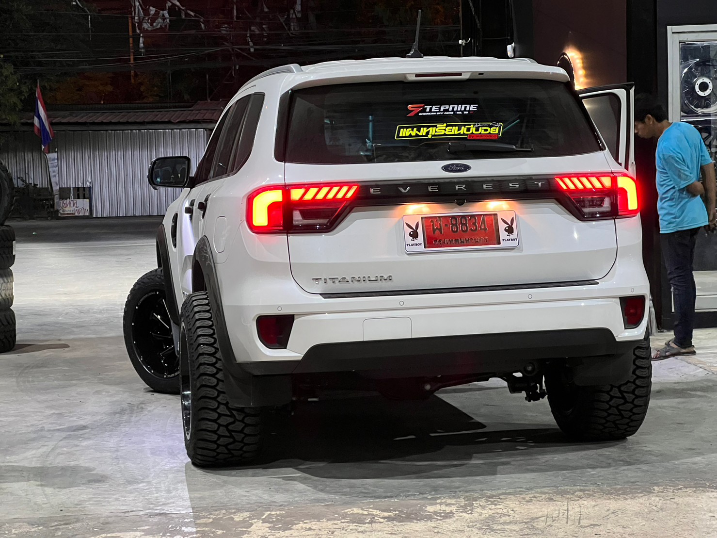 FORD EVEREST NEXTGEN ชุมพร แต่งทรงเมกาที่ STEP9