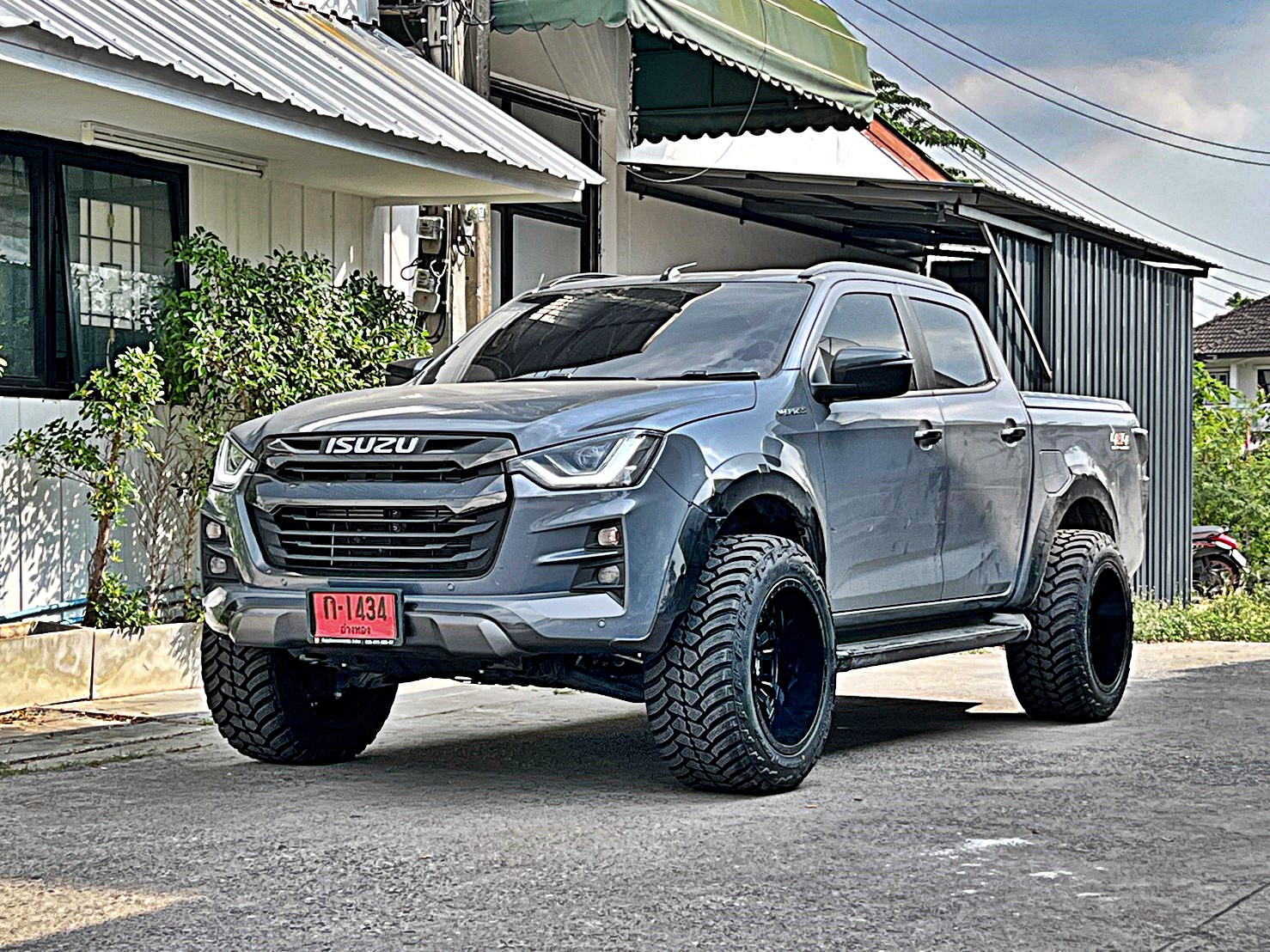 D-MAX ทรงเมกา จากอุธยา
