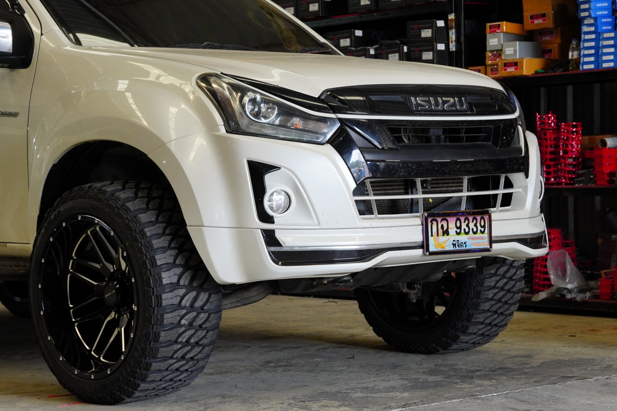 ชุดเเต่ง ISUZU D-MAX V-CROSS 4X4
