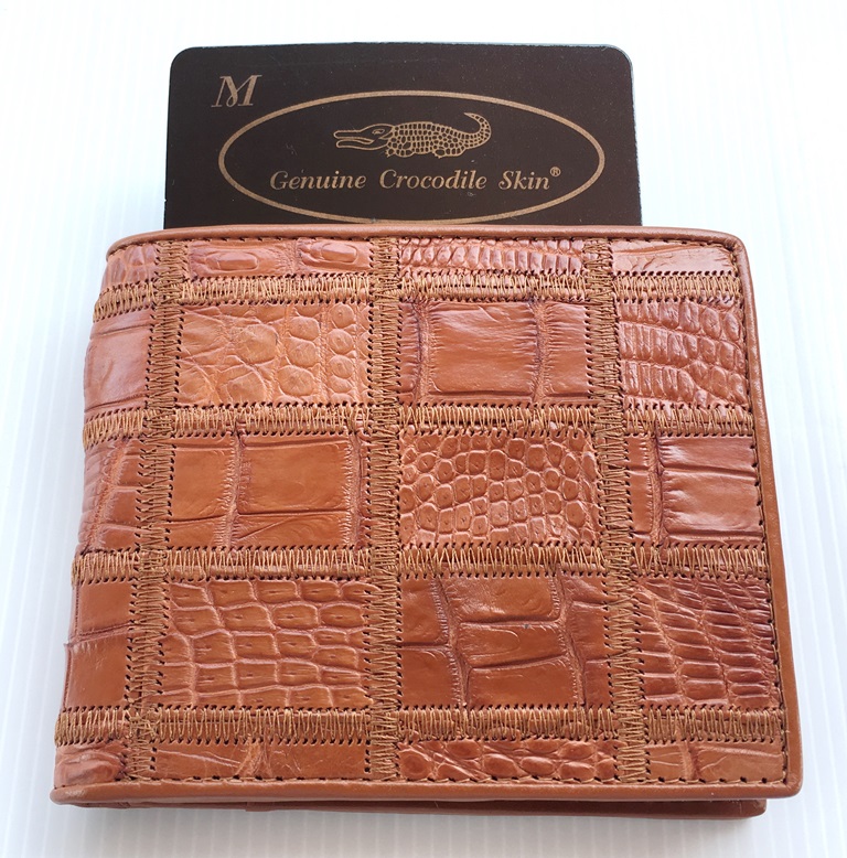 กระเป๋าสตางค์หนังจระเข้แท้ หนังปะ สีน้ำตาลแทน