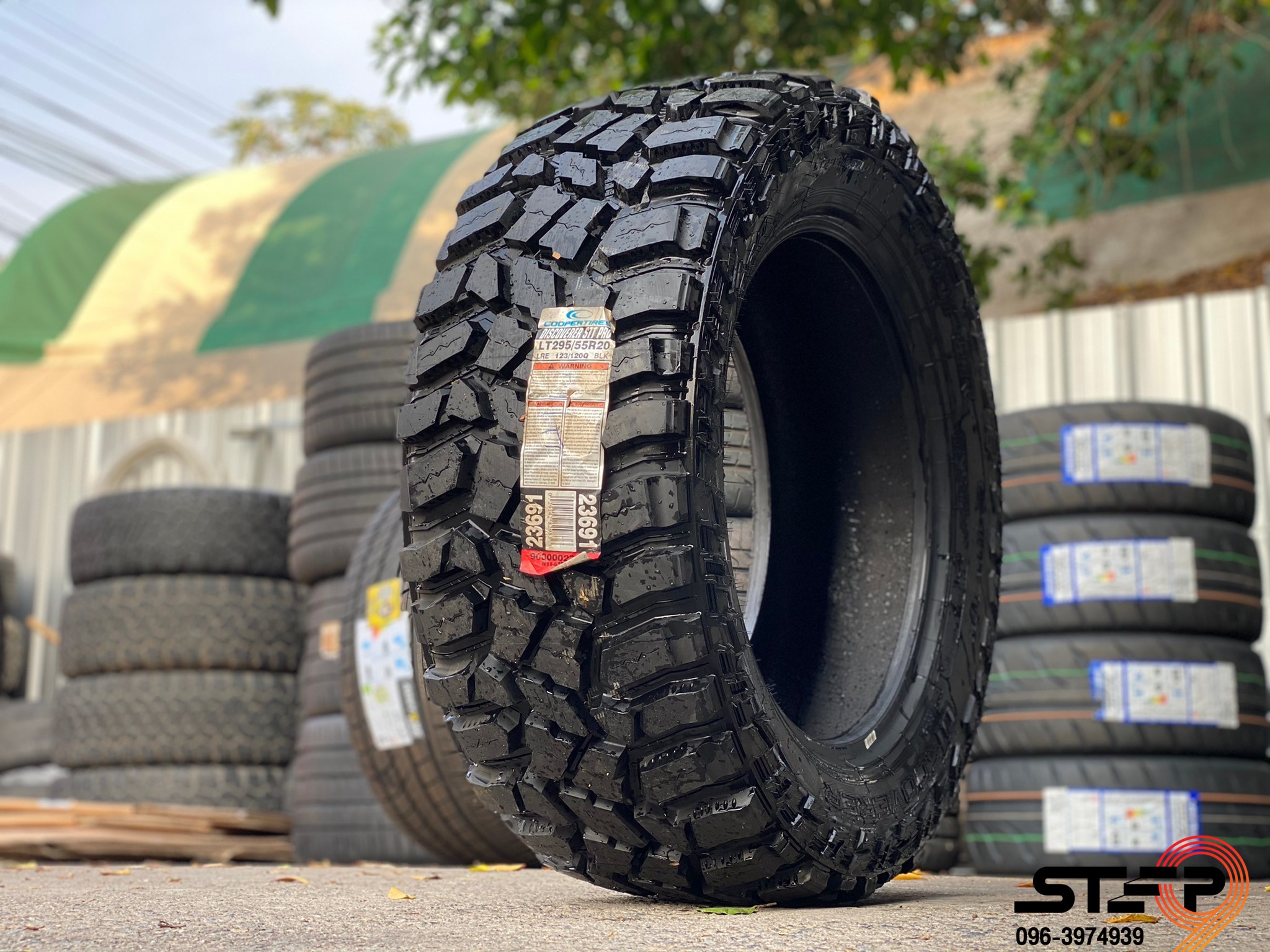 COOPER STT PRO 295/55-20 เส้น 8500 ปกติ 15000 ปี17