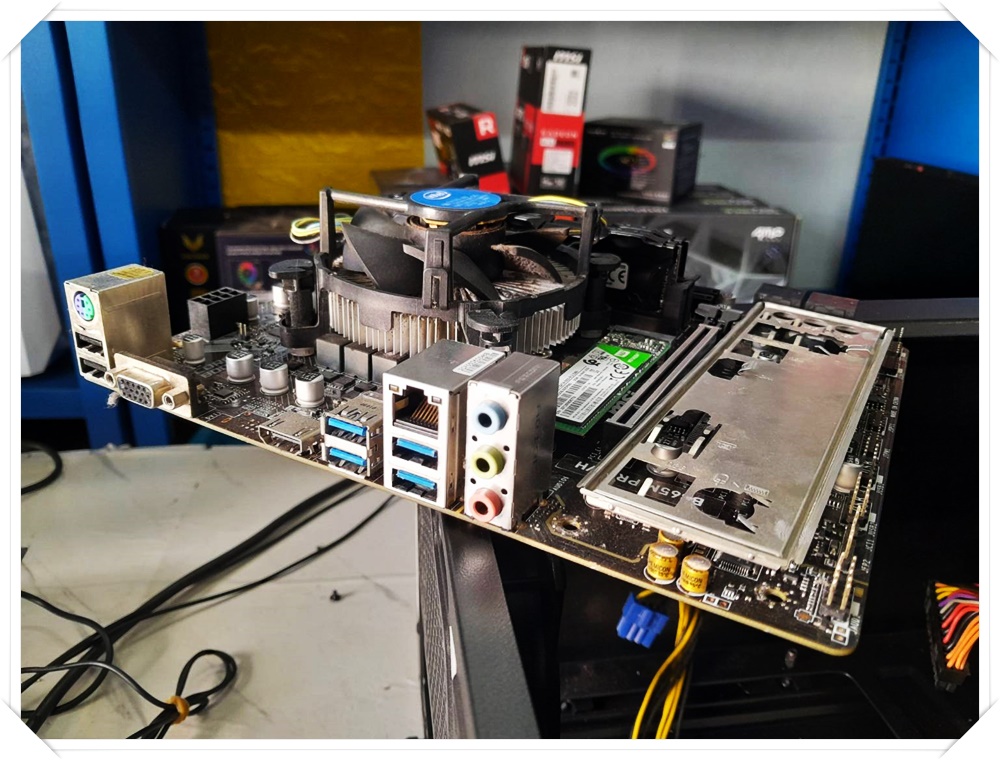 ** มือ 2 ** ชุดเช็ต upgrade I3 8100+MB H310+RAM 8G +M.2 240