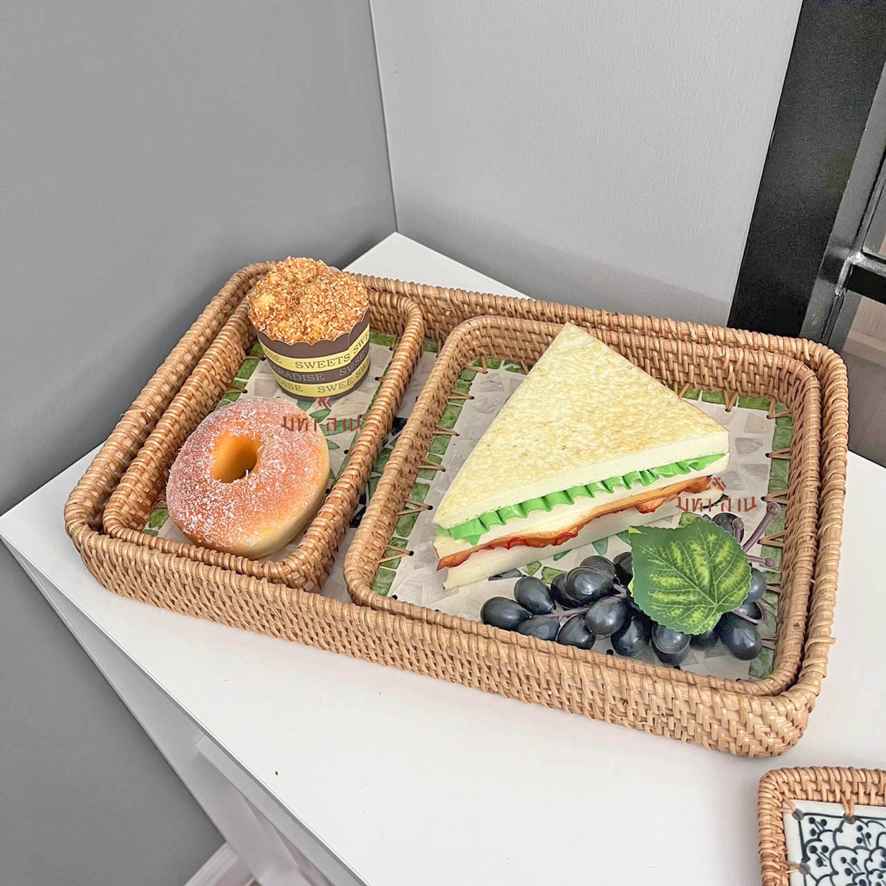 ถาดหวาย ถาดใส่อาหาร พร็อพถ่ายรูป rattan mosaic tray💚
